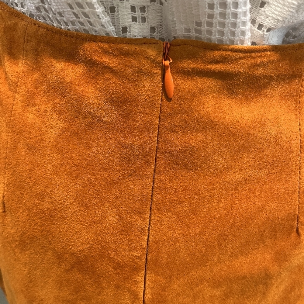 Vintage Wilson Maxima Suede Skirt With Ruffle Accents Size 6 NWT - Picture 8 of 14